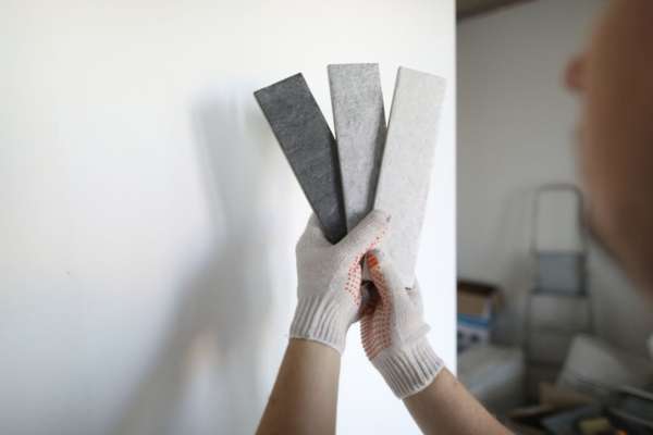 Hanging Metallic Wall Decor With Adhesive Strips