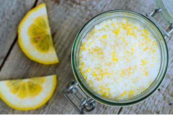 Lemon And Salt Scrub