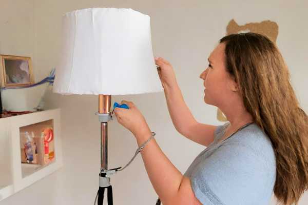 Attaching The Lampshade