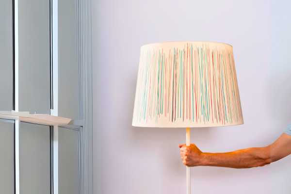 Remove The Old Lampshade To Fit A Table Lamp