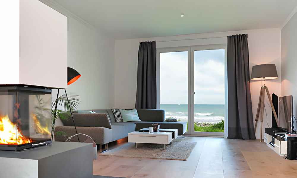 Coastal Living Room Window Treatments