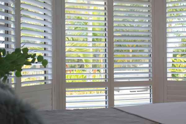 Roman Shades Formal Living Room Window Treatments
