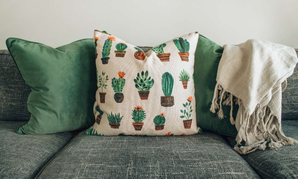 What Color Throw Pillows For Dark Grey Couch